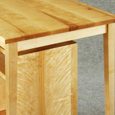 Eck-Schreibtisch aus Birkenholz mit rollbaren Schrank