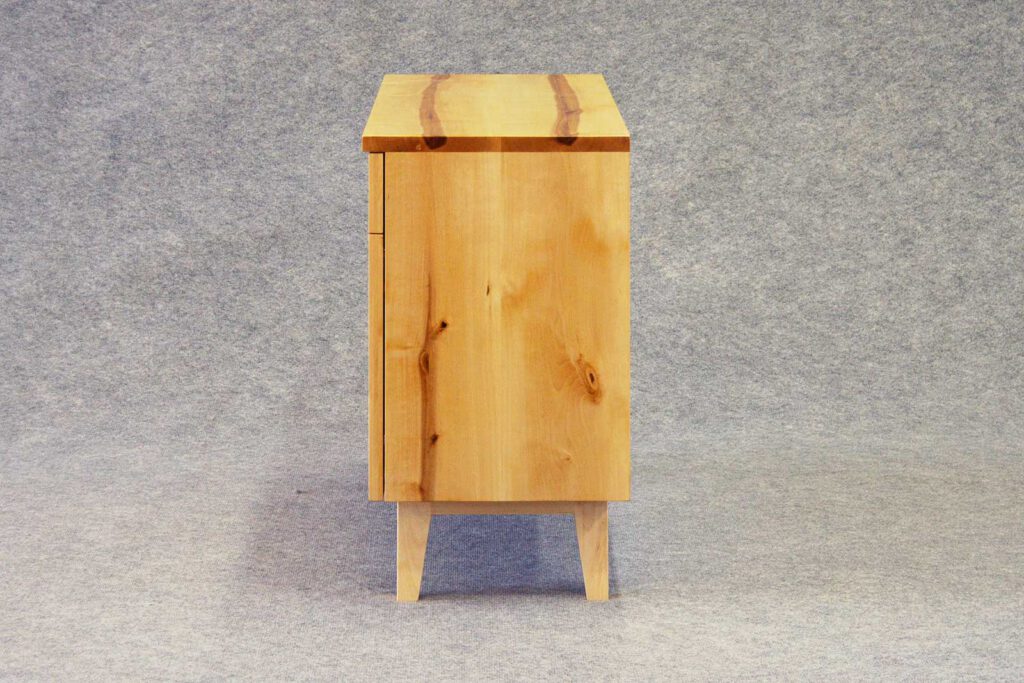 Kommode aus Holz Massivholz
