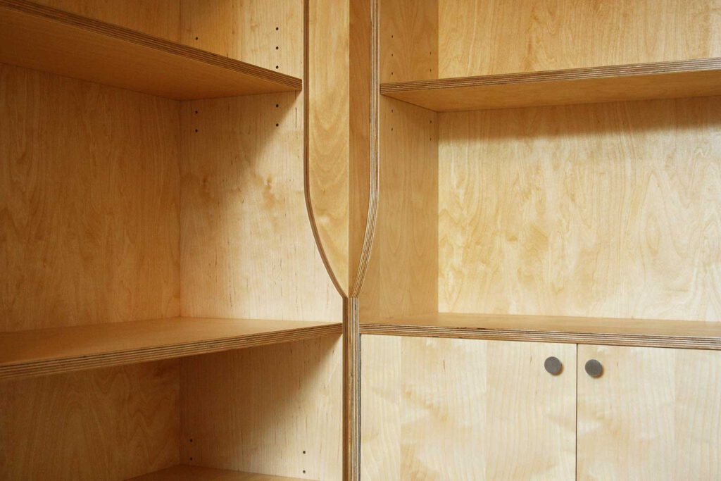 Bücherschränke aus Birkenfurnier-Sperrholz